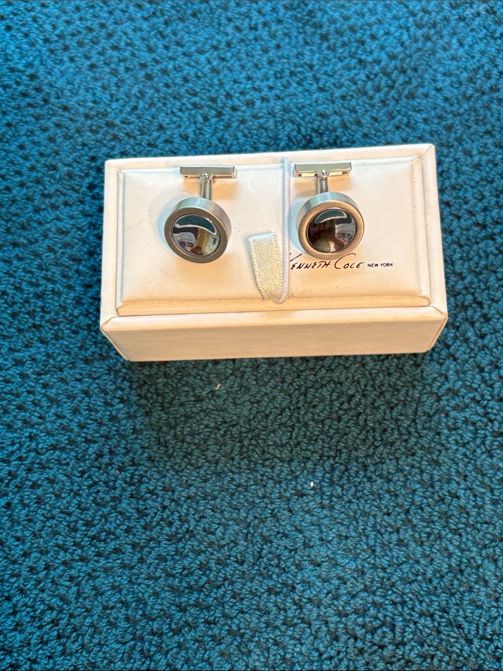 Kenneth Cole Silver Toned Round Cufflinks